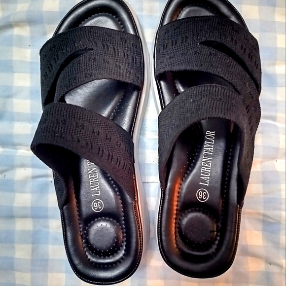 New women's sandal from Lauren Taylor size: 36 New - Picture 1 of 3